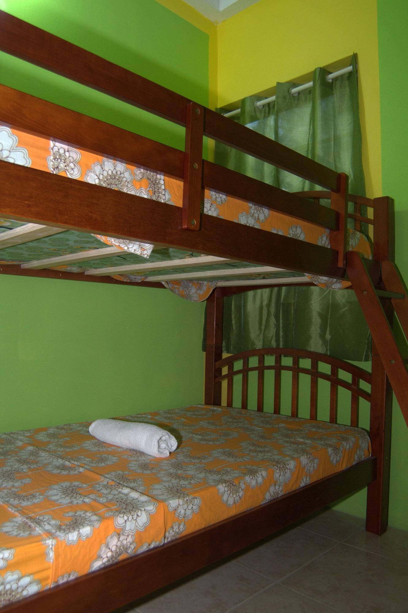 Fish Tobago Guesthouse Buccoo Ngoại thất bức ảnh